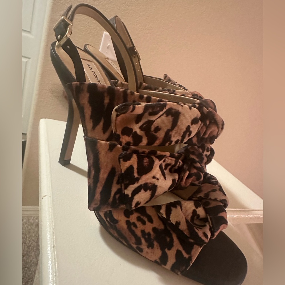 ANTONIO MELANI Animal Print Heels